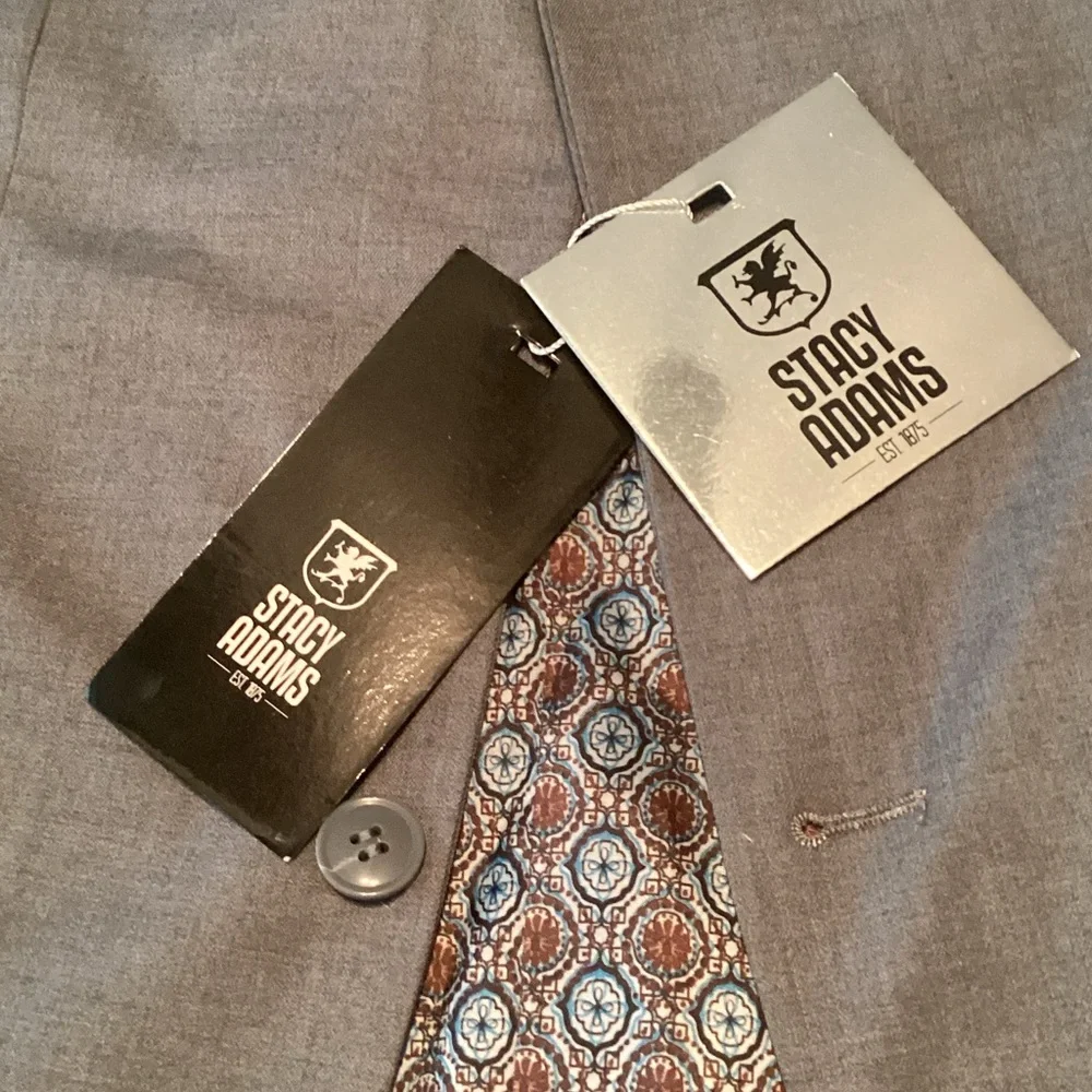 Stacy Adams Gray Blazer with Paisley Lining and Pocket Square